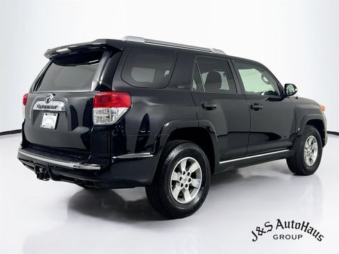 Used 2010 Toyota 4Runner SR5 RWD image 7