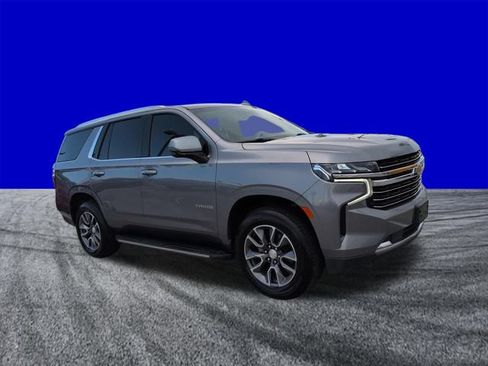 Used 2021 Chevrolet Tahoe LT w/ LT Signature Package RWD image 2
