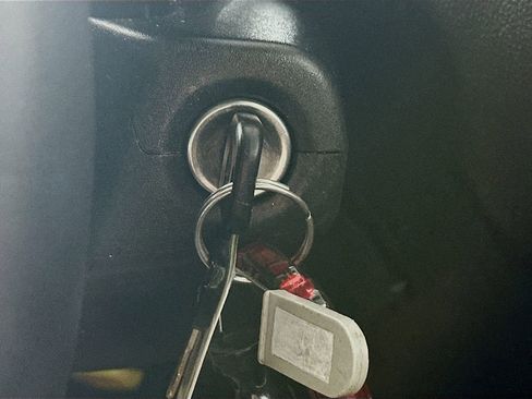 Used 2016 Chevrolet Colorado LT w/ Luxury Package, Chrome image 27