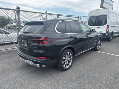 Certified 2024 BMW X5 xDrive50e w/ Premium Package AWD/4WD image 8