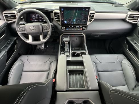 Used 2026 Toyota Tundra Limited AWD/4WD image 28