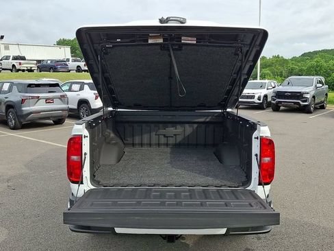 Used 2022 Chevrolet Colorado Z71 AWD/4WD image 22
