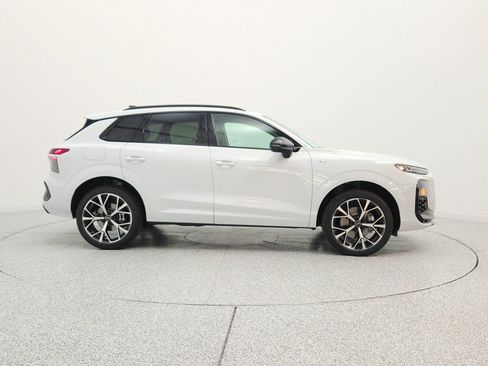 New 2026 Audi Q3 quattro 2.0T AWD/4WD image 4