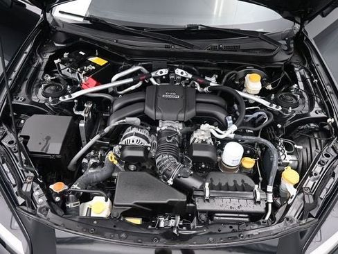 Used 2023 Subaru BRZ Limited w/ Popular Package #1 RWD image 14