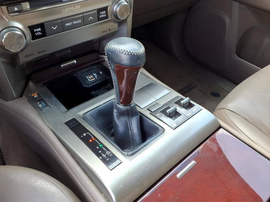 Used 2018 Lexus GX 460 Premium w/ Premium Package AWD/4WD image 21
