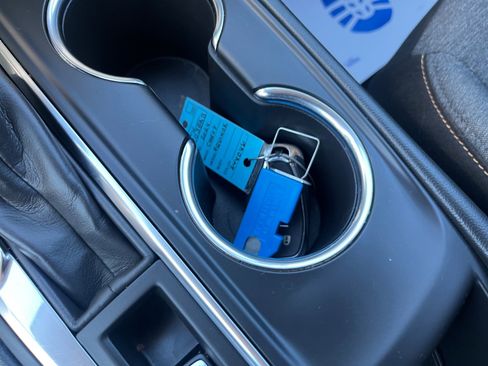 Used 2024 Chevrolet Equinox LT image 32