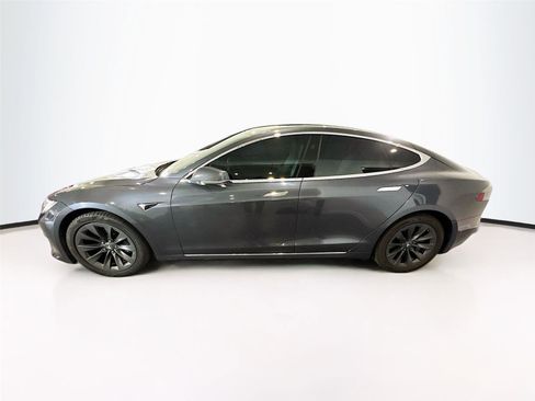 Used 2019 Tesla Model S Long Range image 2