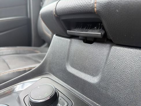 Used 2021 Chevrolet Traverse Premier w/ LPO, Floor Liner Package FWD image 24