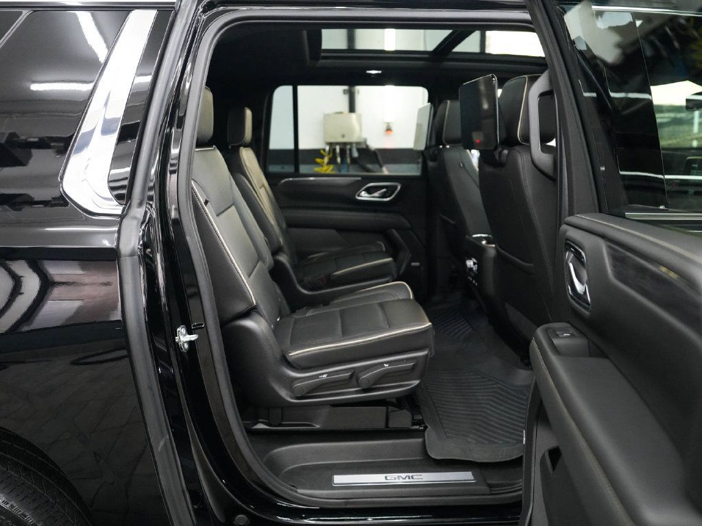 Used 2016 GMC Yukon Denali w/ Open Road Package AWD/4WD image 32
