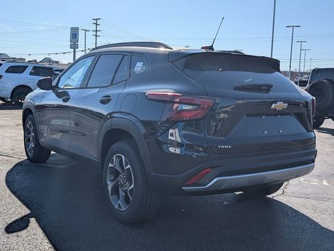 New 2026 Chevrolet Trax LT image 5