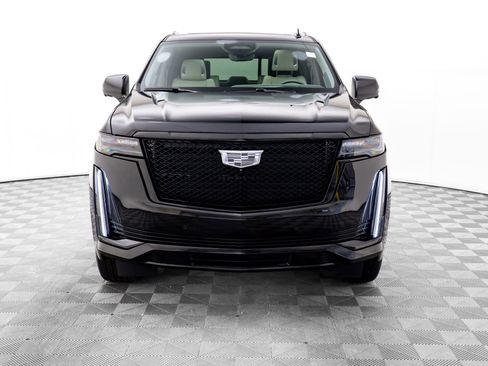 Used 2024 Cadillac Escalade Sport Platinum w/ LPO, ONYX Package AWD/4WD image 9