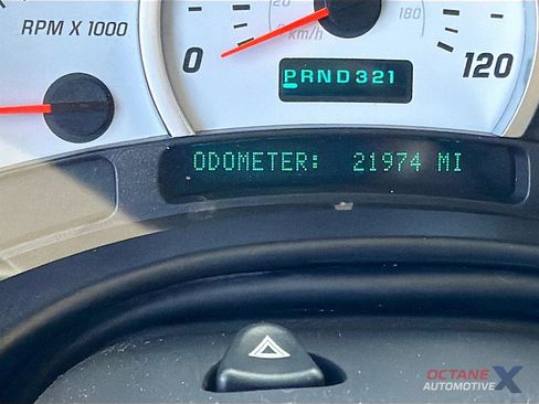 Used 2003 HUMMER H2 w/ Preferred Equipment Group image 11