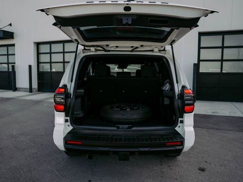 Used 2025 Toyota 4Runner SR5 image 9