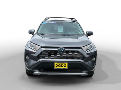 Used 2021 Toyota RAV4 Limited AWD/4WD image 7