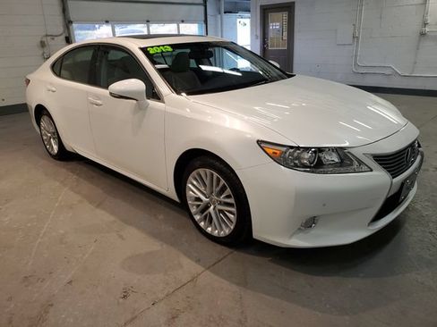 Used 2013 Lexus ES 350 w/ Luxury Pkg FWD image 9