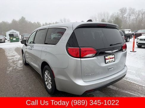 New 2026 Chrysler Voyager LX image 7