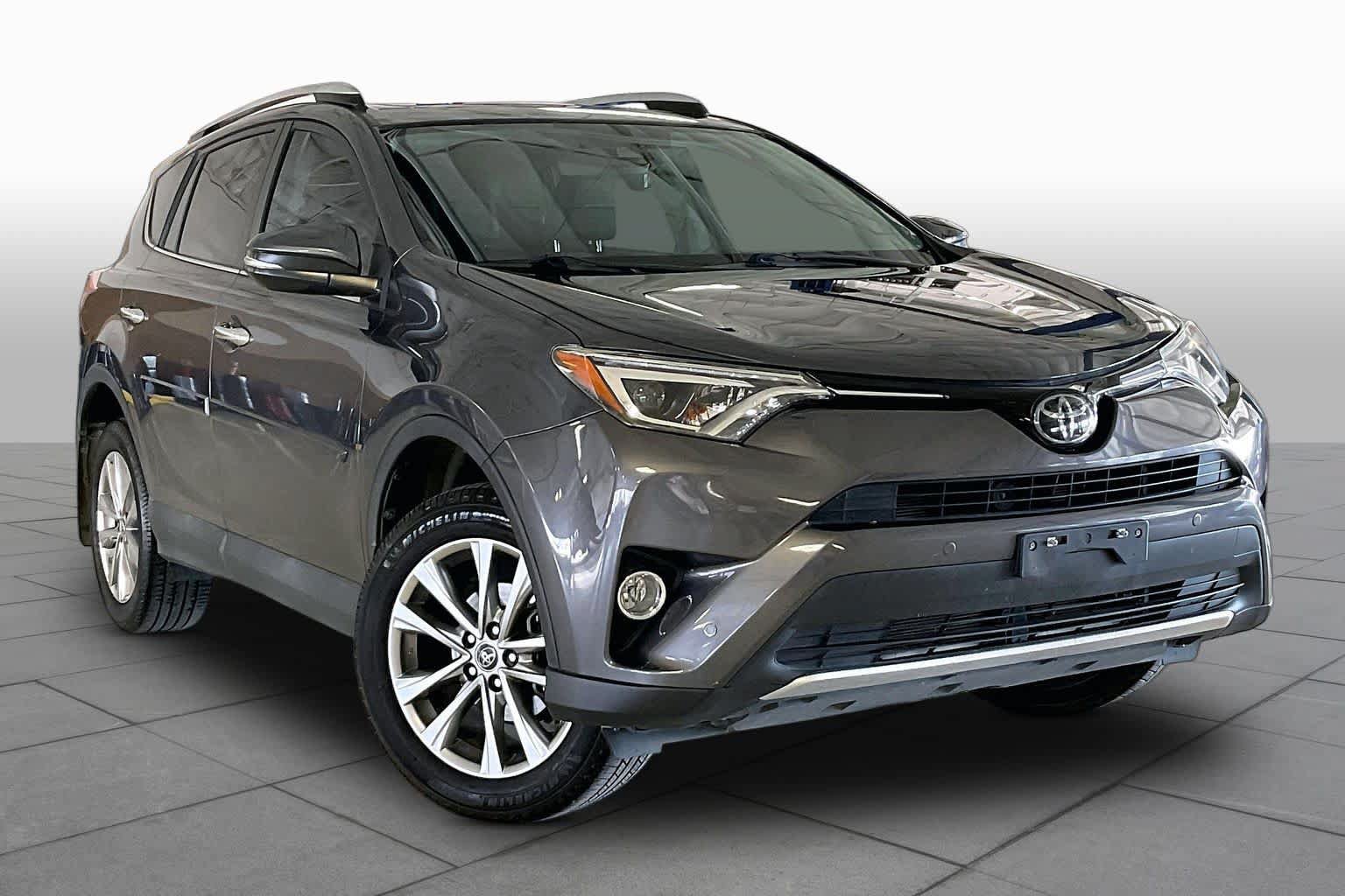 Used 2016 Toyota RAV4 Limited FWD image 2