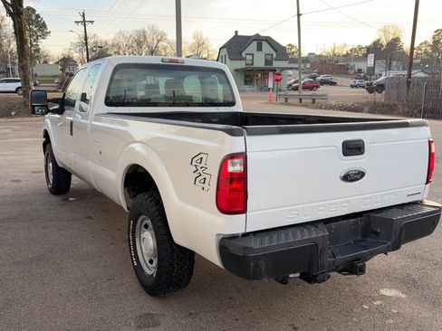 Used 2016 Ford F250 XL w/ Power Equipment Group image 4