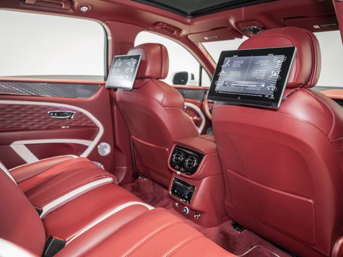 New 2026 Bentley Bentayga Speed image 25