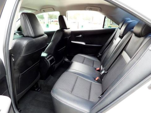 Used 2012 Toyota Camry SE image 35