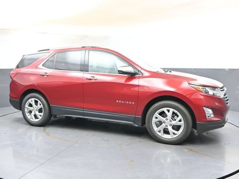 Used 2020 Chevrolet Equinox Premier AWD/4WD image 7