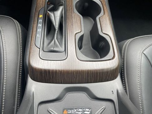 Used 2018 GMC Canyon Denali image 30