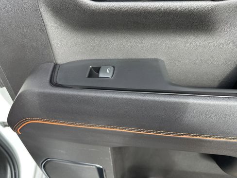 Used 2023 GMC Sierra 1500 AT4 w/ AT4 Premium Package image 39