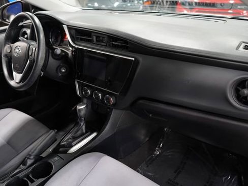 Used 2018 Toyota Corolla L FWD image 28