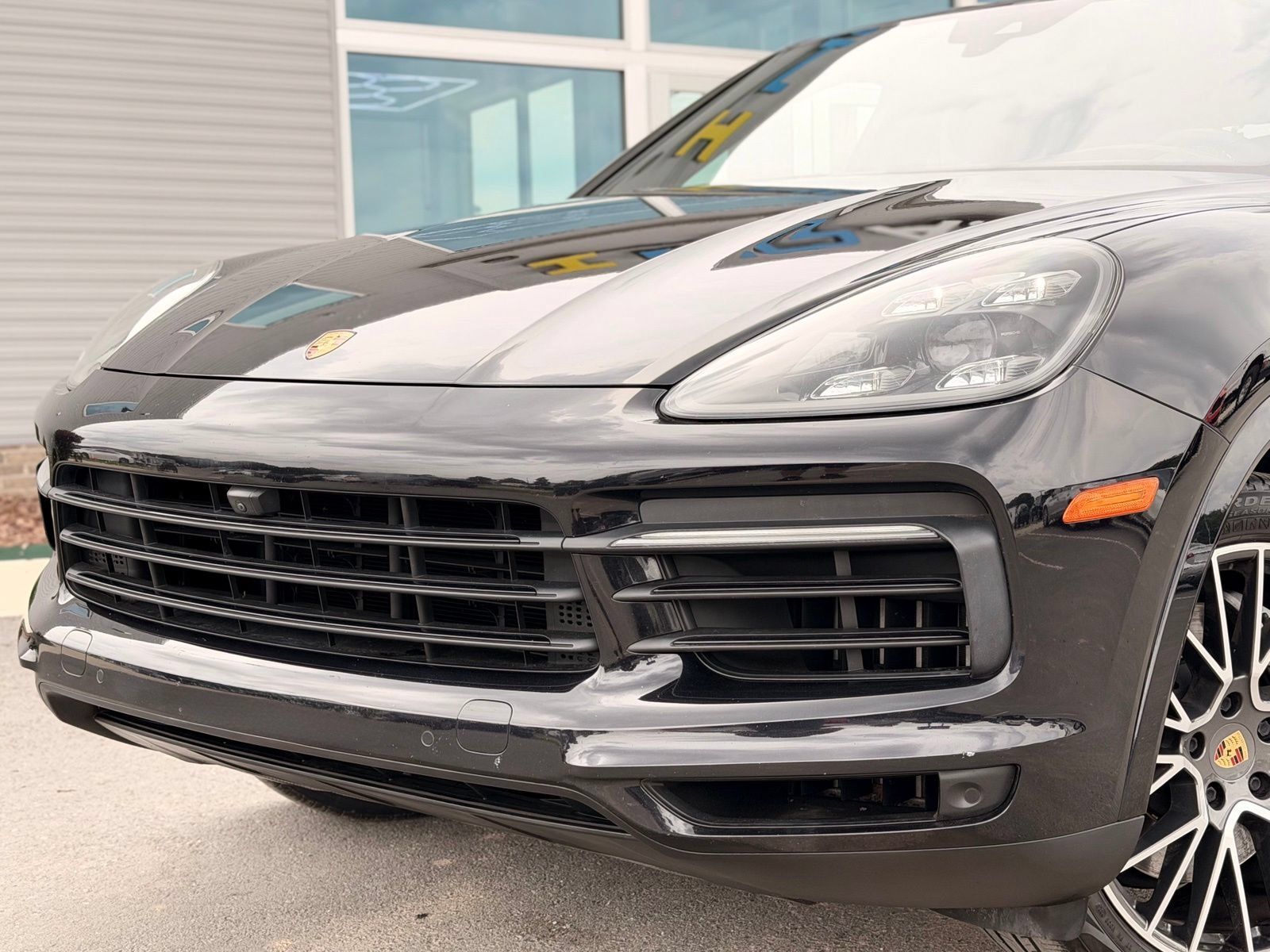 Used 2021 Porsche Cayenne Coupe AWD/4WD image 5