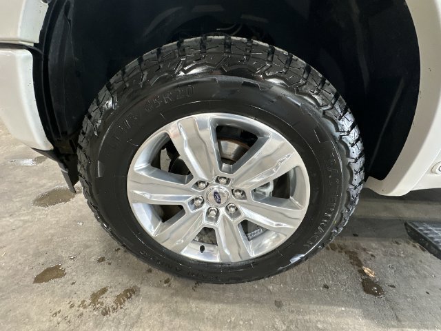 Used 2019 Ford F150 Platinum w/ Equipment Group 701A Luxury AWD/4WD image 23