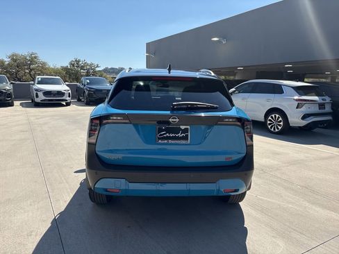 Used 2025 Nissan Kicks SR image 7