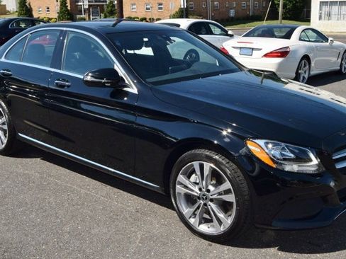 Used 2018 Mercedes-Benz C 300 4MATIC Sedan image 11