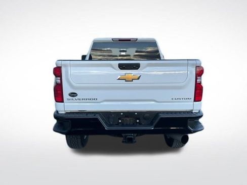 Certified 2022 Chevrolet Silverado 2500 Custom w/ Custom Value Package image 6