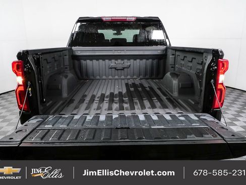 Used 2021 Chevrolet Silverado 1500 Custom Trail Boss w/ Midnight Edition image 29