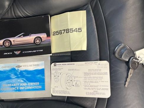 Used 2001 Chevrolet Corvette Coupe w/ Preferred Equipment Group2 RWD image 50