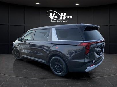 New 2026 Kia Carnival LX
