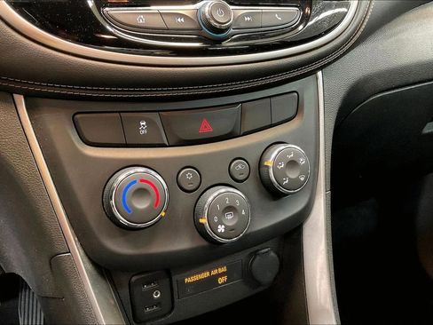 Used 2017 Chevrolet Trax LS FWD image 16