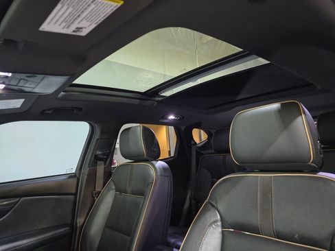 Used 2019 Chevrolet Blazer Premier w/ Sun and Wheels Package image 28