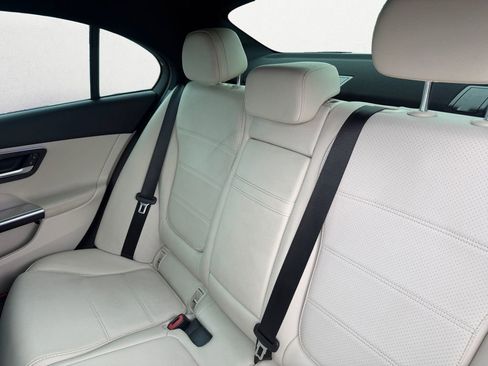 Used 2022 Mercedes-Benz C 300 Sedan image 13