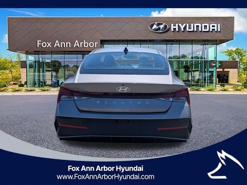 Certified 2024 Hyundai Elantra SEL FWD image 4