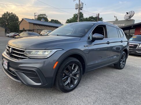 Used 2022 Volkswagen Tiguan SE AWD/4WD image 7