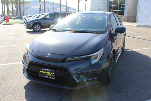 Certified 2024 Toyota Corolla SE w/ SE Premium Package FWD image 4