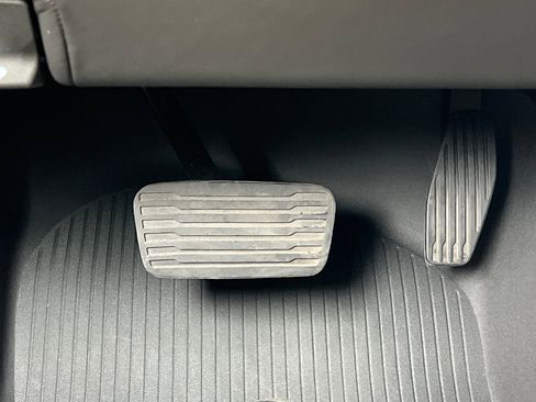 Certified 2025 Cadillac Escalade Sport Platinum w/ LPO, ONYX Package image 47