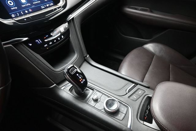 Used 2022 Cadillac XT6 Premium Luxury FWD image 9