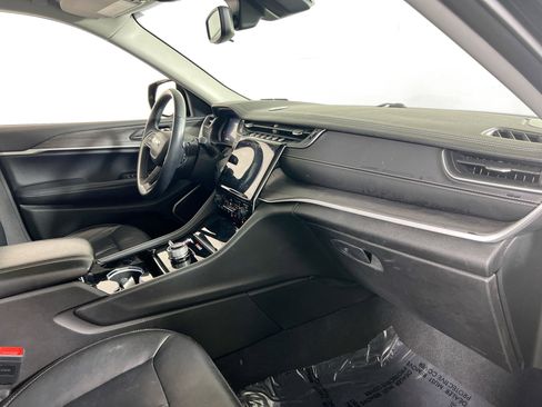 Used 2021 Jeep Grand Cherokee L Limited image 32