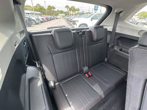 Used 2024 Volkswagen Tiguan Wolfsburg Edition FWD image 36