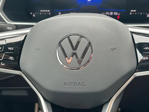 Used 2024 Volkswagen Tiguan SE R-Line FWD image 37
