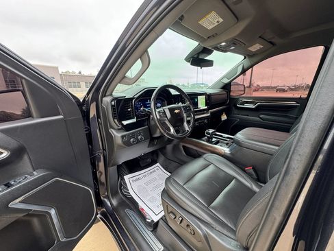 Used 2023 Chevrolet Silverado 1500 LT AWD/4WD image 18