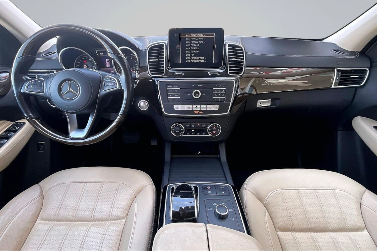 Used 2017 Mercedes-Benz GLS 450 4MATIC w/ Premium Package image 16