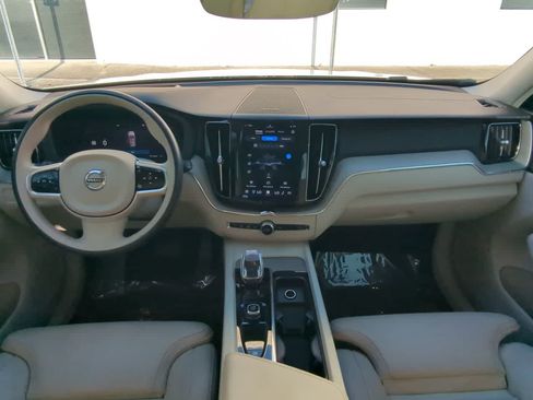 Used 2023 Volvo XC60 B5 Ultimate w/ Protection Package Premier FWD image 16